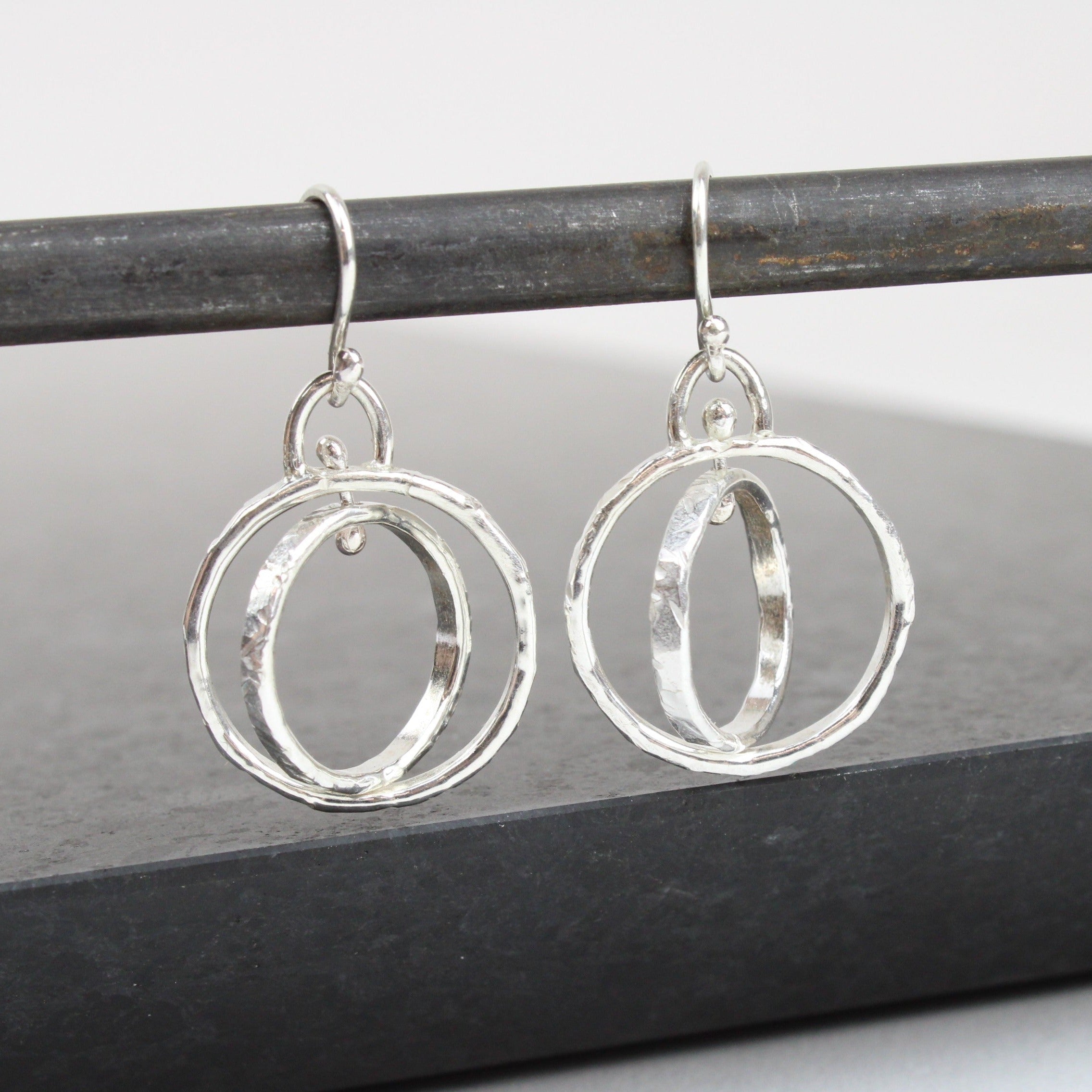 Single Dual Ring Earring main image 1